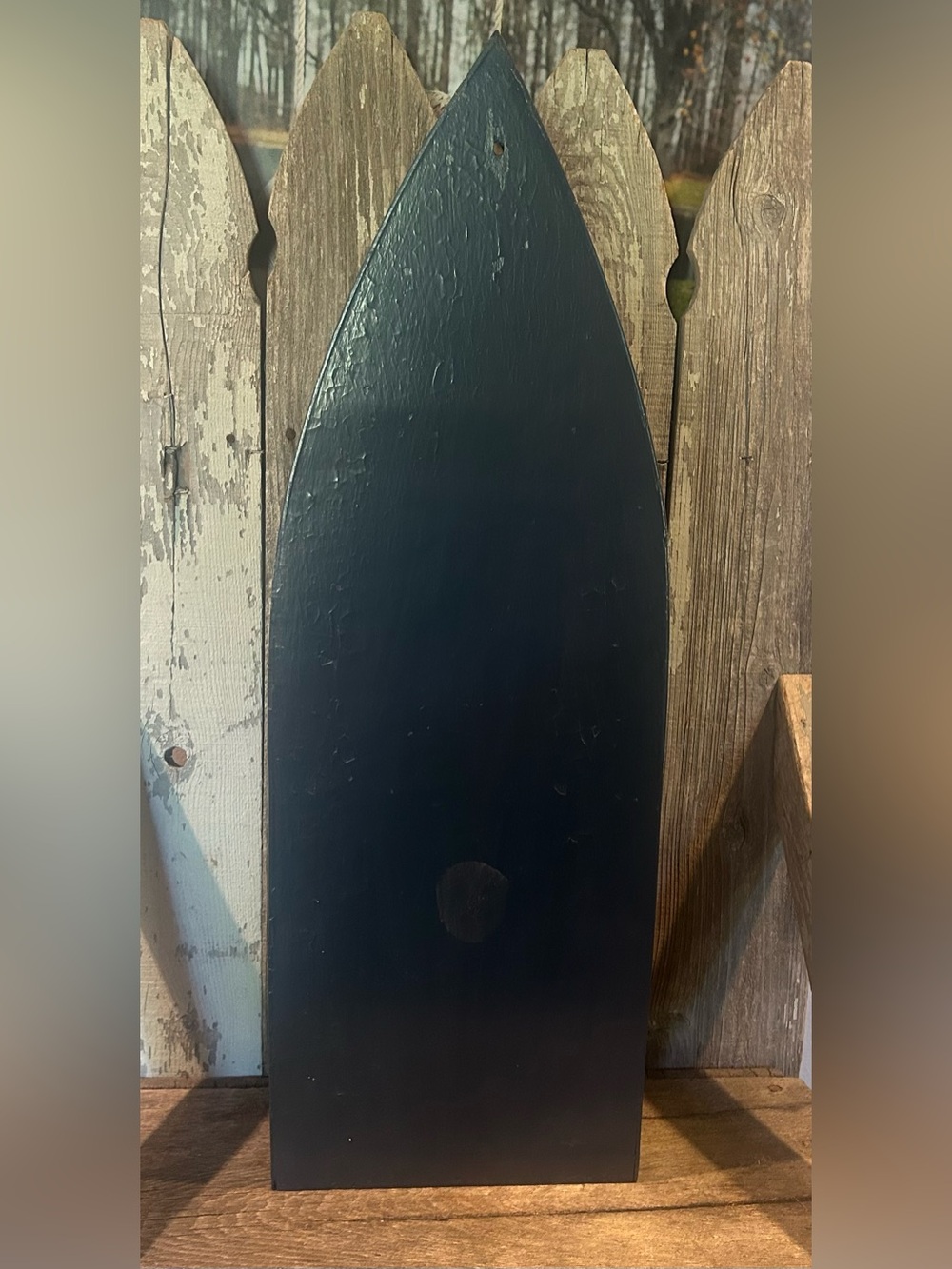 Boat-Shaped Display Shelf - Picture 9 of 12
